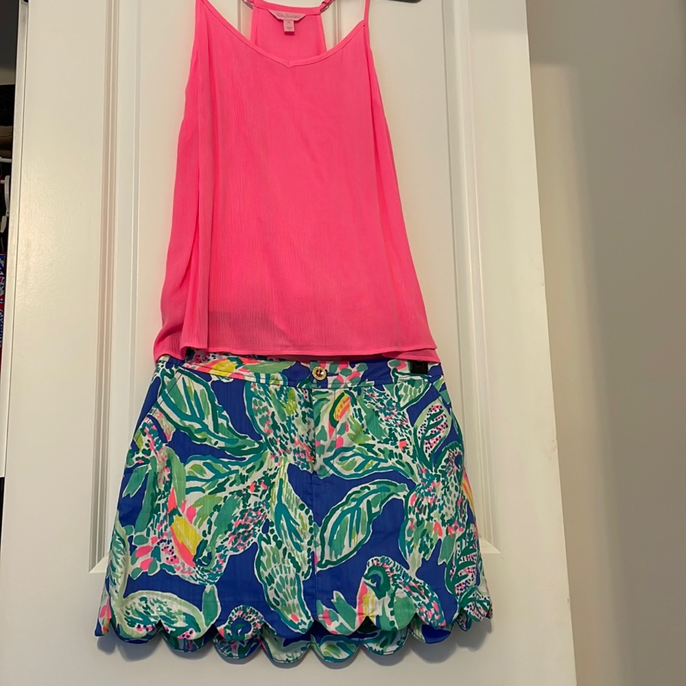 Lilly Pulitzer skort with scallop edge